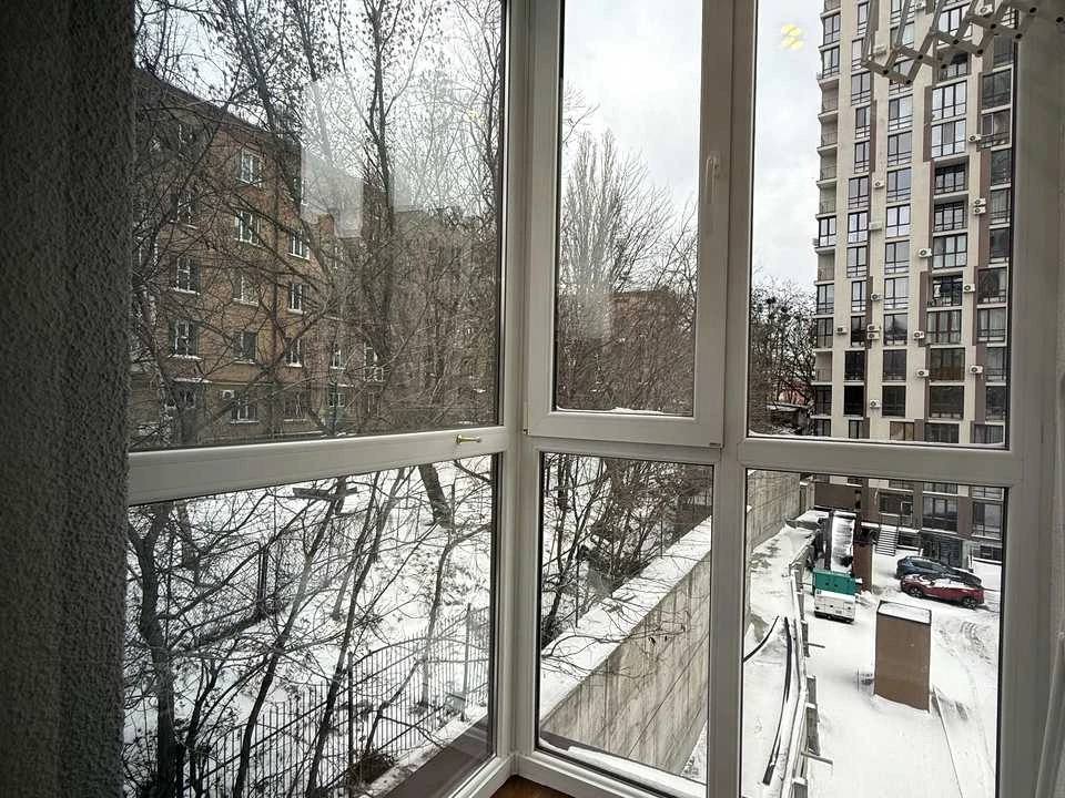 Квартира. Київ, Глибочицька вул.