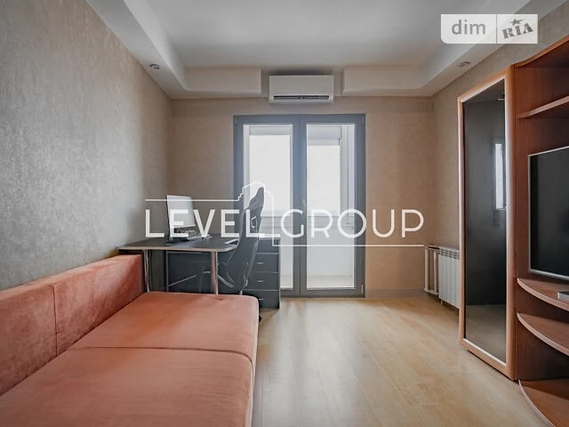Sale of 2-room apartment 52.5 sq. m. on Yuriy Shumskoho St. 8A, apt.