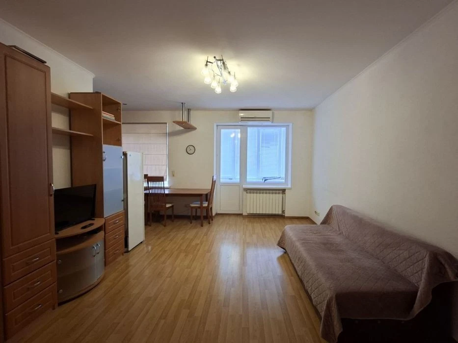 Оренда 2 кімн, Печерський рн, вул. Лаврська (Новонаводницька