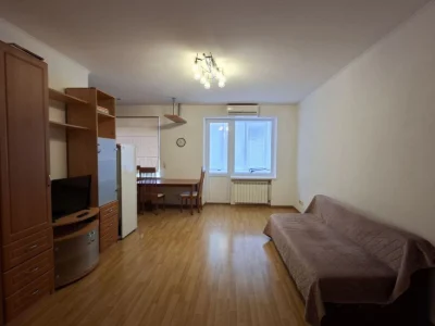 Оренда 2 кімн, Печерський рн, вул. Лаврська (Новонаводницька