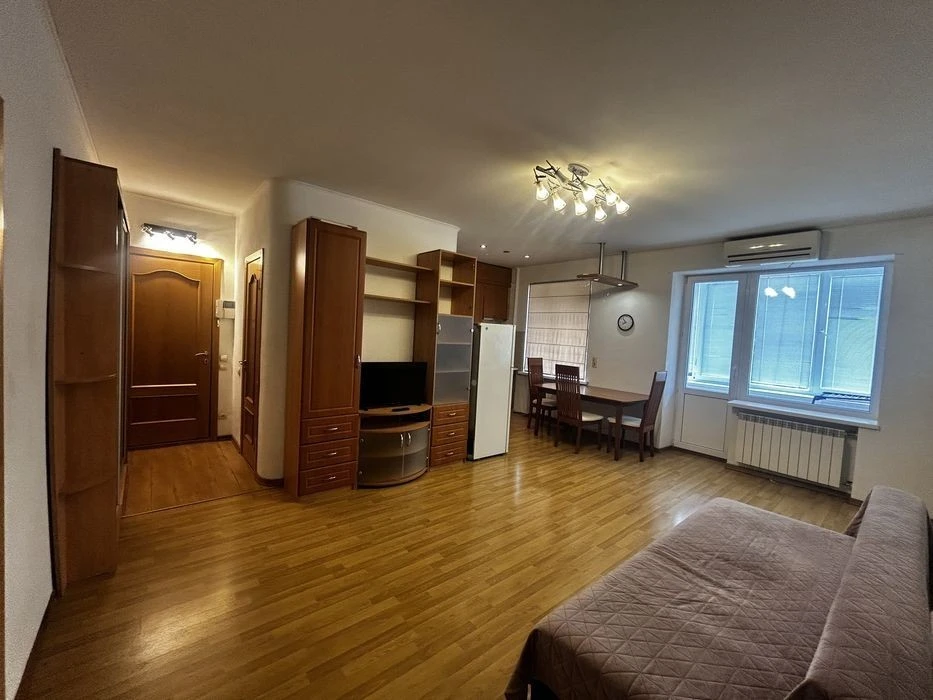 Оренда 2 кімн, Печерський рн, вул. Лаврська (Новонаводницька