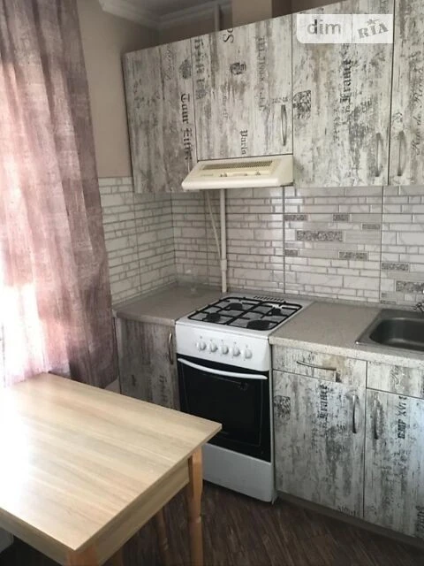 Довготривала оренда 1к квартири на вул. Олександра Махова 6