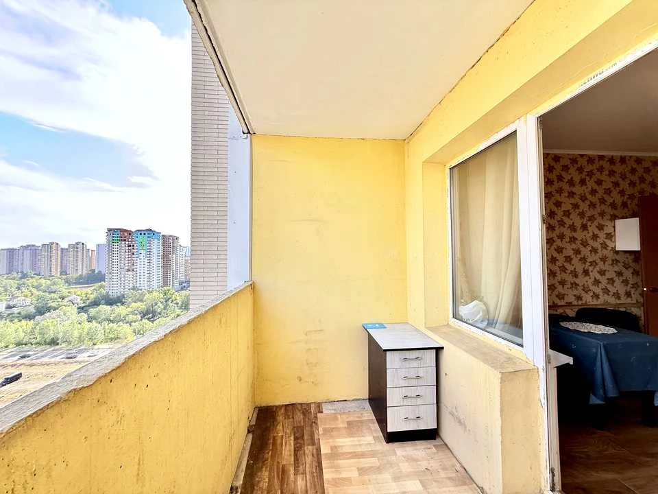 Квартира. Київ, Здолбунівська вул.