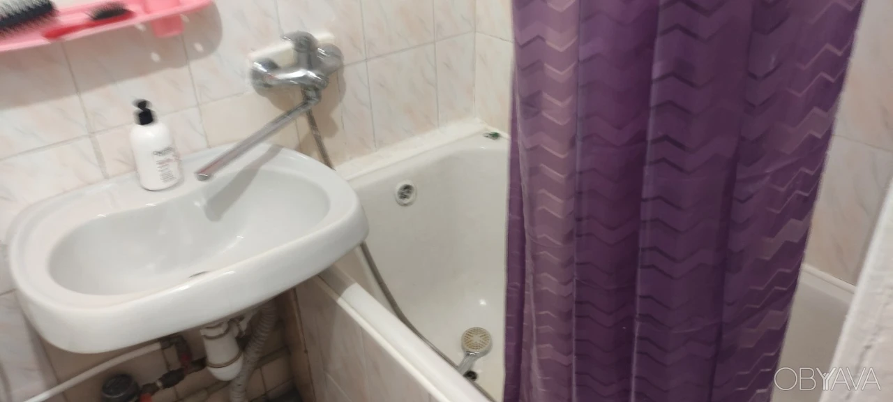 Академмістечко ( метро Академмістечко-Житомирська- 700 м.) Д