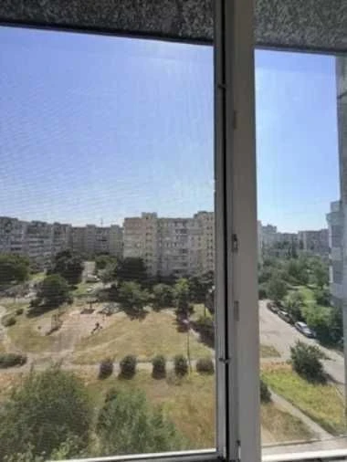 Червоної Калини, 36/7 оренда 1к квартири з особливим планува