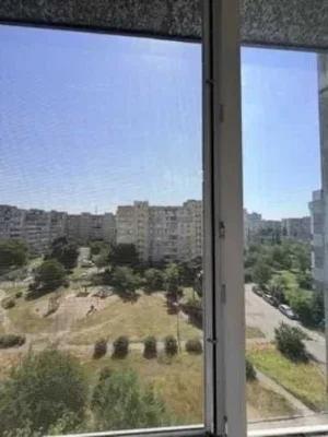 Червоної Калини, 36/7 оренда 1к квартири з особливим планува
