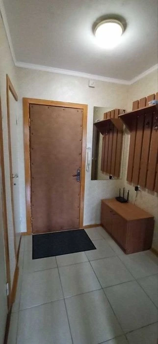 Оренда в центральній частині. м. Голосіївска- 5 хв. пішки