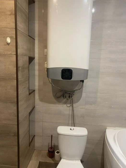 Здається БЕЗ КОМІСІІ, 2 кімн. кв. біля м. Політех