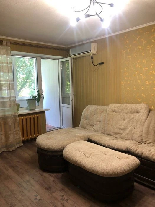 Оренда 3-К квартири метро Лукʼянівська вул. Юрія Іллєнка Мел