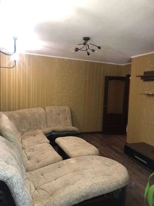 Оренда 3-К квартири метро Лукʼянівська вул. Юрія Іллєнка Мел