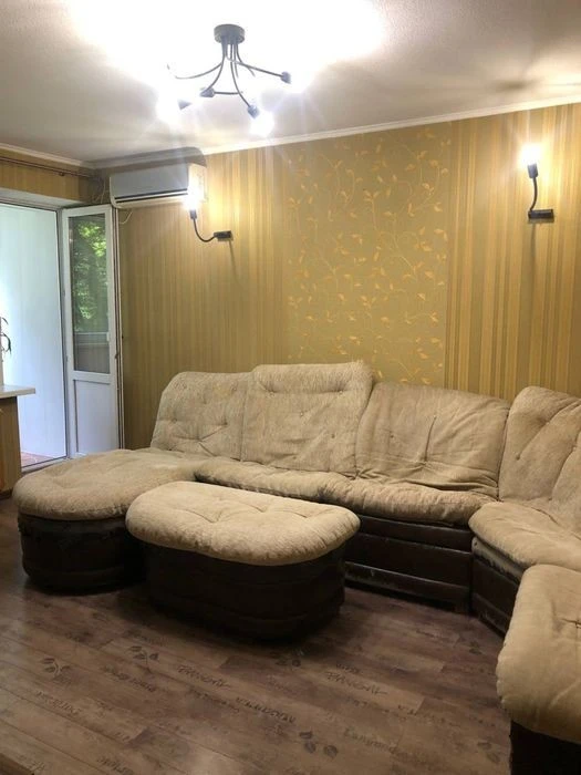 Оренда 3-К квартири метро Лукʼянівська вул. Юрія Іллєнка Мел