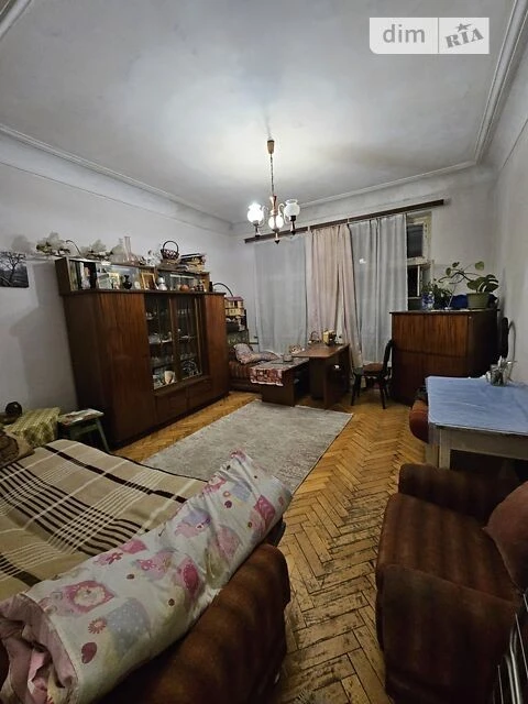 Здам в оренду кімнату на вул. Очаківська 11 довгостроково •
