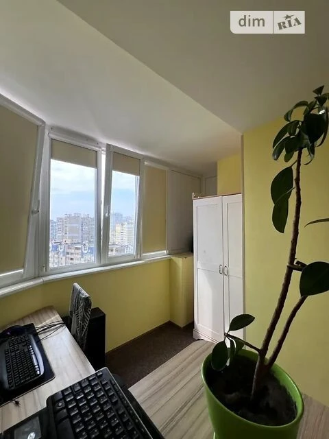 Довготривала оренда 2к квартири на вул. Ахматової Анни 3А •