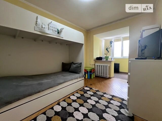 Довготривала оренда 2к квартири на вул. Ахматової Анни 3А •