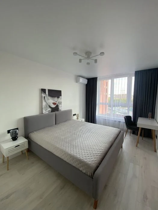 Оренда евродвушки 40 м, ДОК 32, Dock 32, Блокбастер, Бандеры