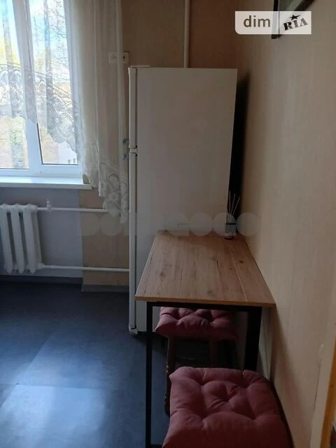 Довготривала оренда 2к квартири на вул. Довнар-Запольського