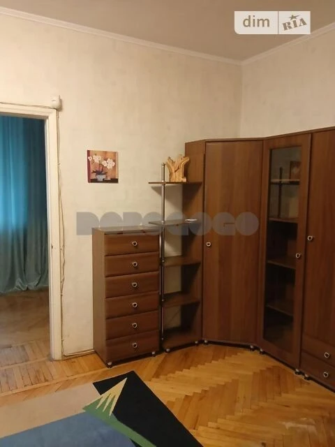 Довготривала оренда 2к квартири на вул. Довнар-Запольського