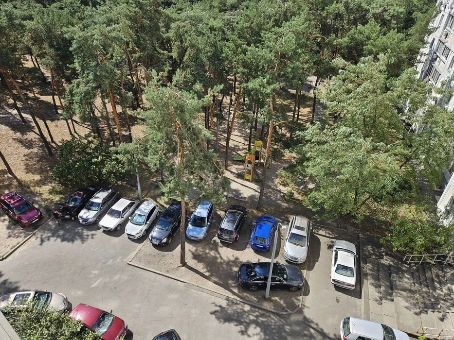 Довготривала оренда 2к квартири на вул. Мілютенка 17В • ID 3