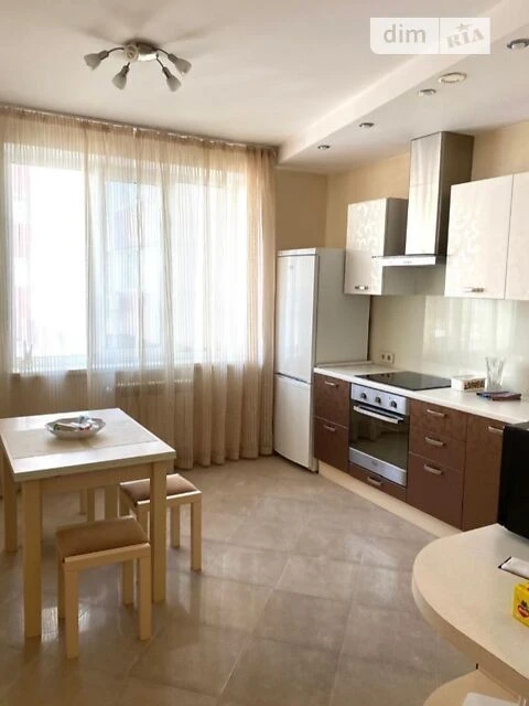 Довготривала оренда 2к квартири на бул. Миколи Руденка 14Ж •
