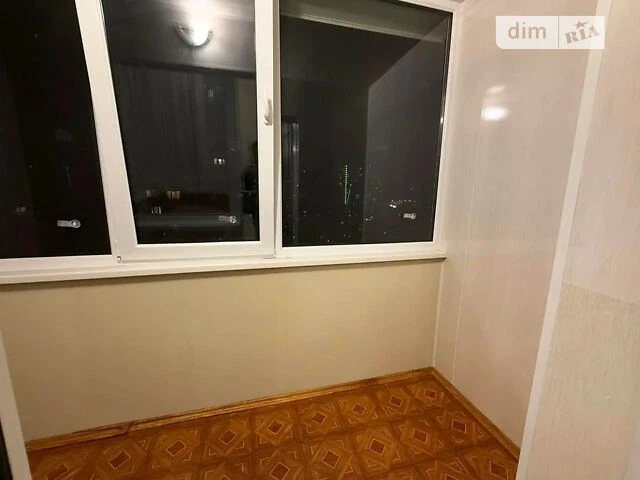 Довготривала оренда 2к квартири на просп. Миколи Бажана 9Д •