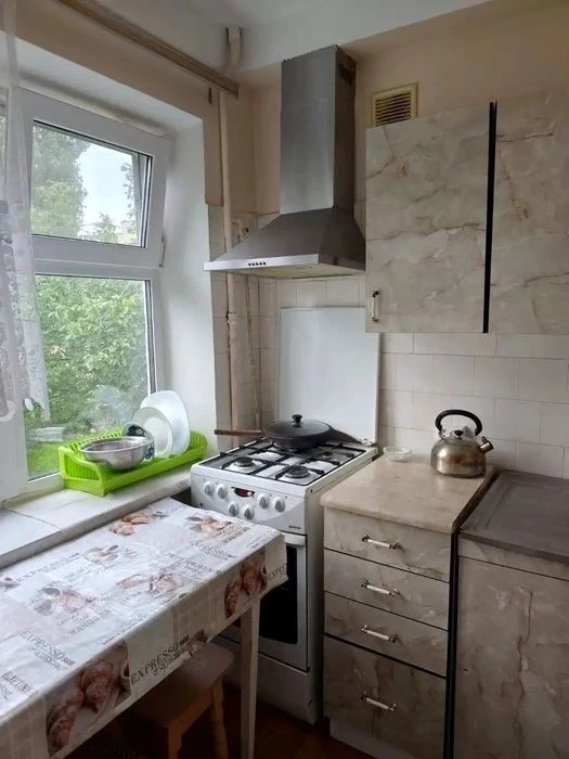 Оренда квартири, вулиця Турчина, метро НІвки