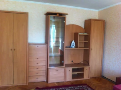 1к. Бориспільська 28. Газова плита. Рембаза, метро Червоний