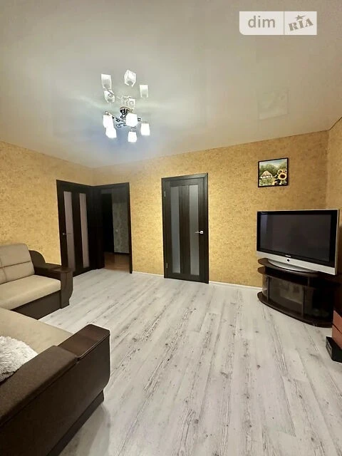 Довготривала оренда 3к квартири на просп. Петра Григоренка 5