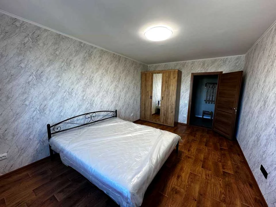 Квартира. Київ, Коноплянська вул.