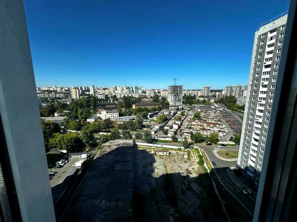 Квартира. Київ, Коноплянська вул.
