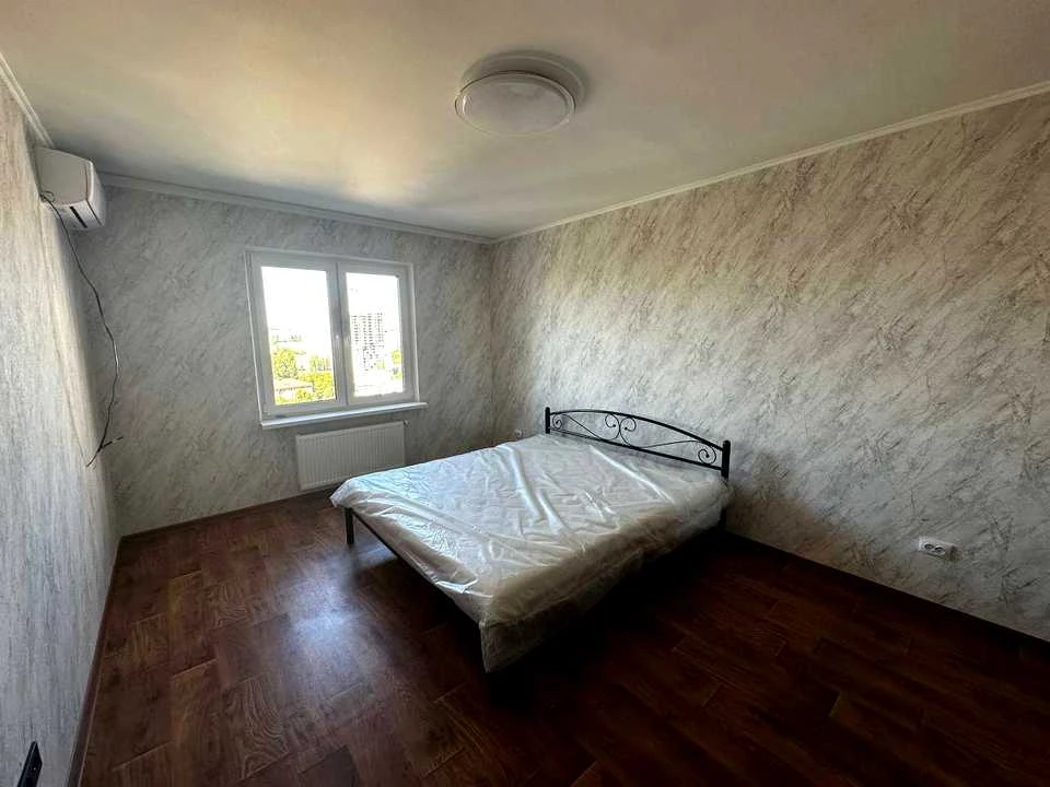Квартира. Київ, Коноплянська вул.