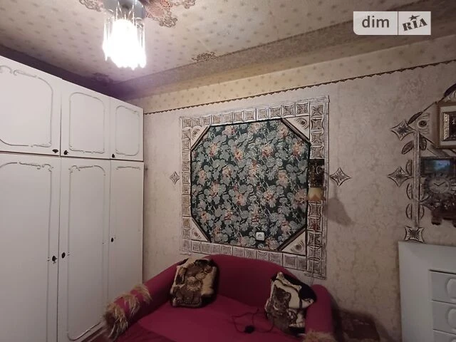 Здам в оренду кімнату на вул. Гната Юри 4, кв. 10 довгострок