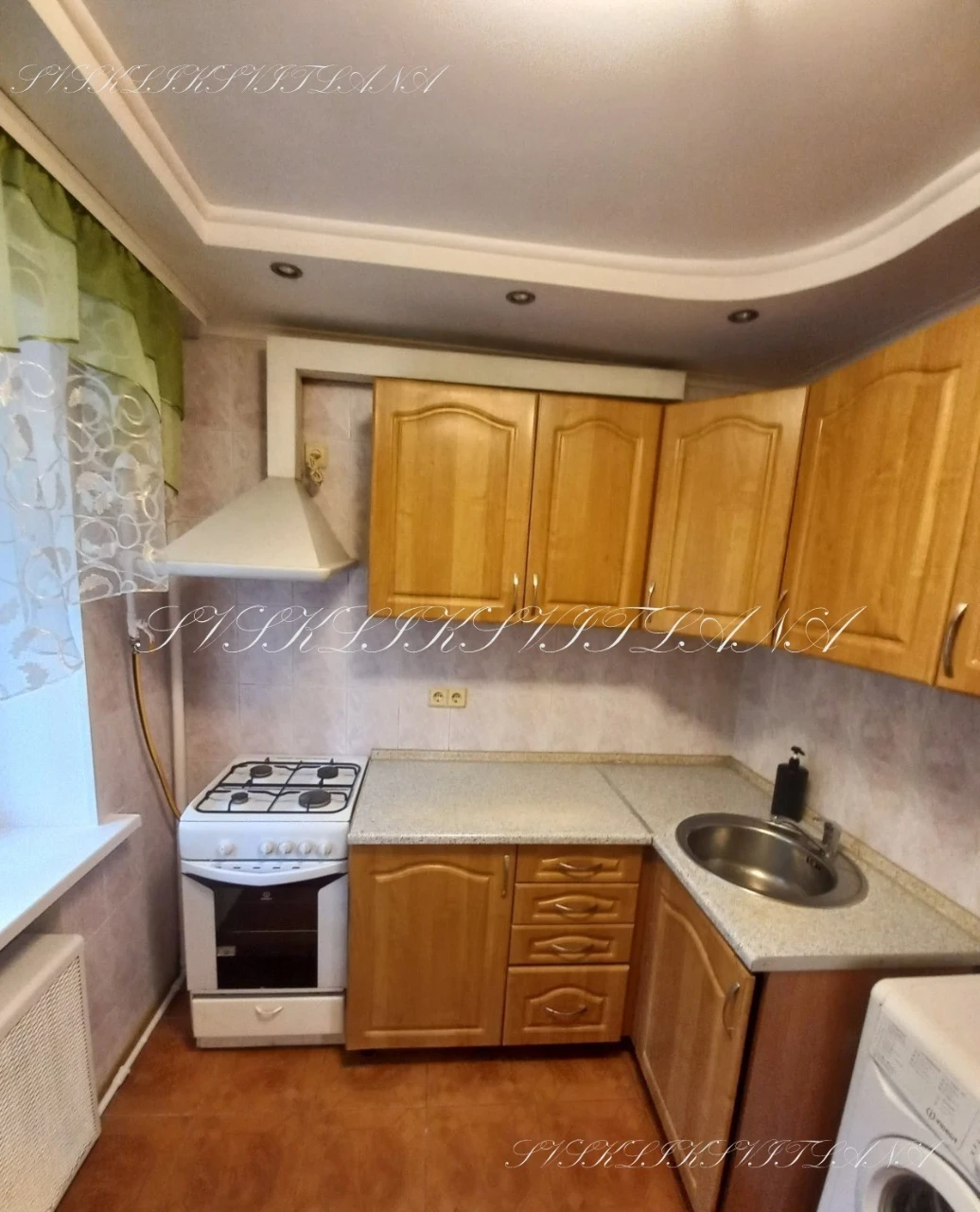 Оренда 1-кімнатної квартири 41 м², Колекторна вул.