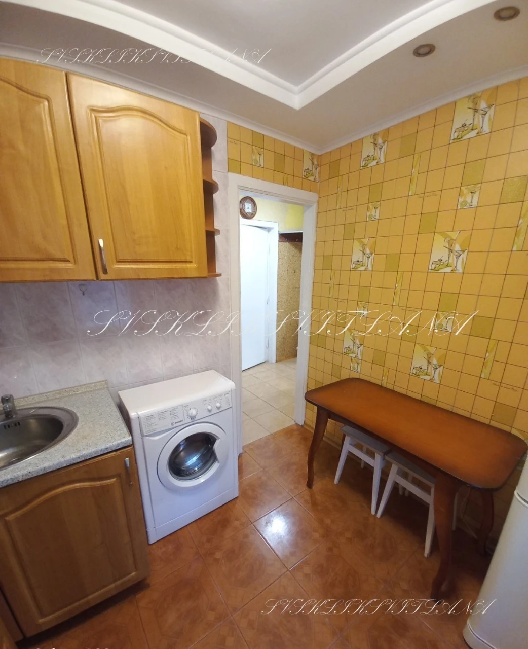 Оренда 1-кімнатної квартири 41 м², Колекторна вул.