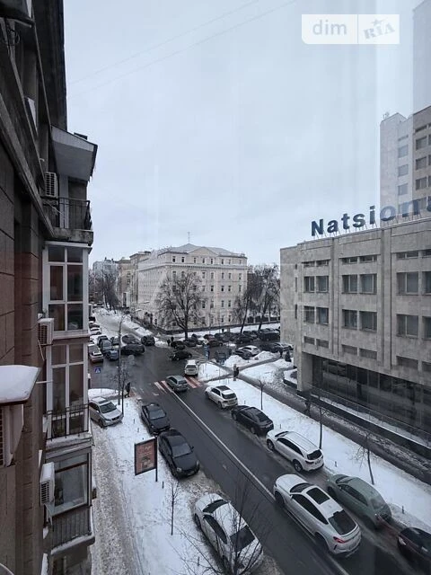 Довготривала оренда 1к квартири на вул. Інститутська 24/7 •