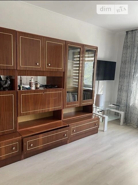 Довготривала оренда 2к квартири на вул. Вереснева 9 • ID 341