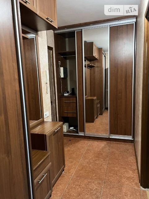 Довготривала оренда 1к квартири на вул. Ревуцького 17Б • ID