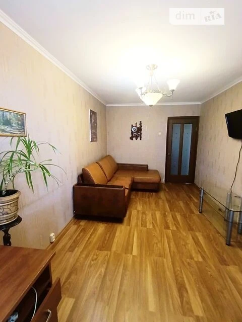 Довготривала оренда 2к квартири на вул. Левка Лук'яненка 1В