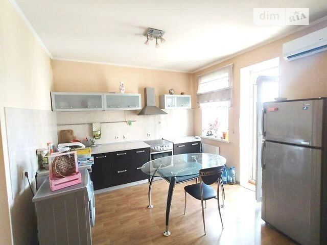 Довготривала оренда 1к квартири на вул. Паньківська 27/78 •