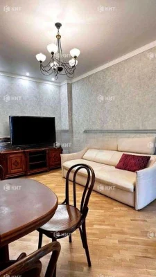 4k, 90m2, Center (ul. Chernyshevskogo 90, m. Yaroslava Mudrogo)