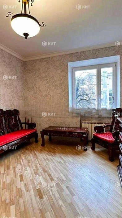 4k, 90m2, Center (ul. Chernyshevskogo 90, m. Yaroslava Mudrogo)