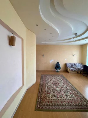 Продам 3к. квартиру на вул.Святослава Хороброго, буд. 31