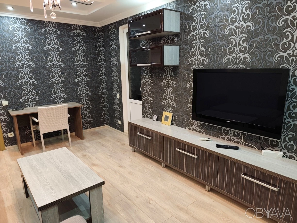 2-х кімн. кв. 70 м2 з видом на озеро, генератор, пр. Григоре