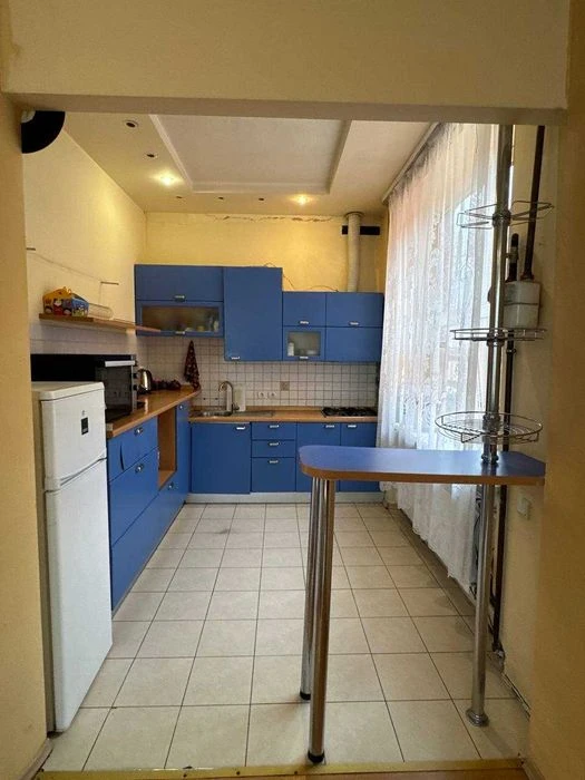 Продам 3к. квартиру на вул.Святослава Хороброго, буд. 31