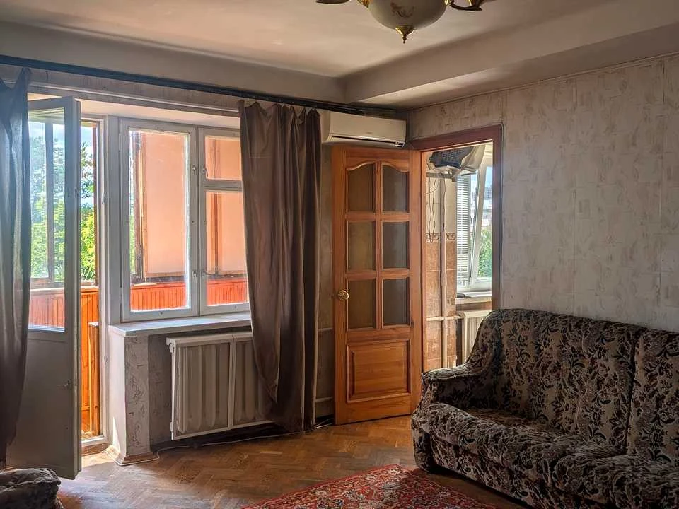 Квартира. Київ, Нагірна вул.