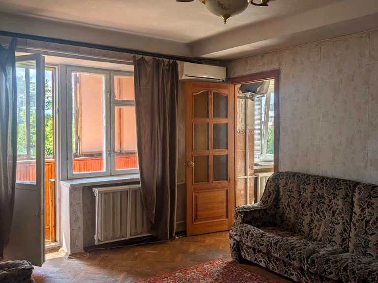 Квартира. Київ, Нагірна вул.