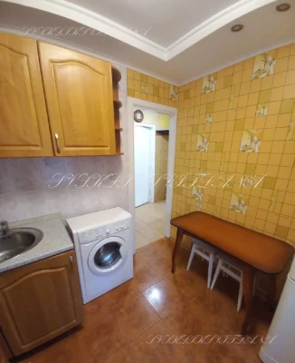 Аренда 1-комнатной квартиры 41 м², Коллекторная ул.