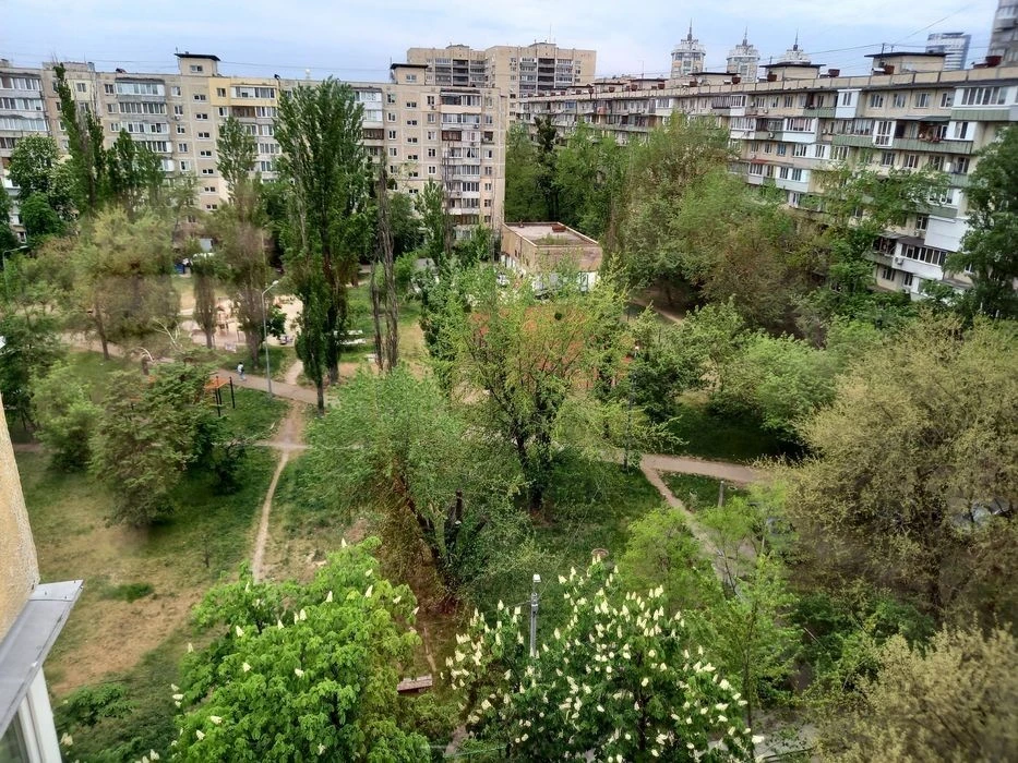 Оренда двокімнатна Київ, метро Лівобережна