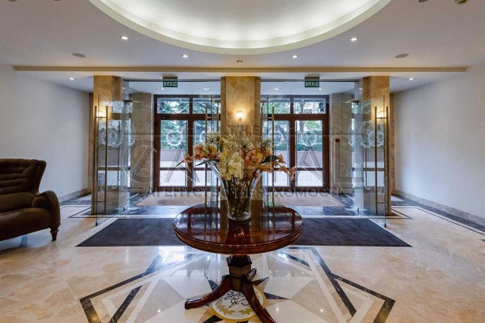 Apartment for sale, Ambassador House residential complex, Ivana Franko st., Tsen