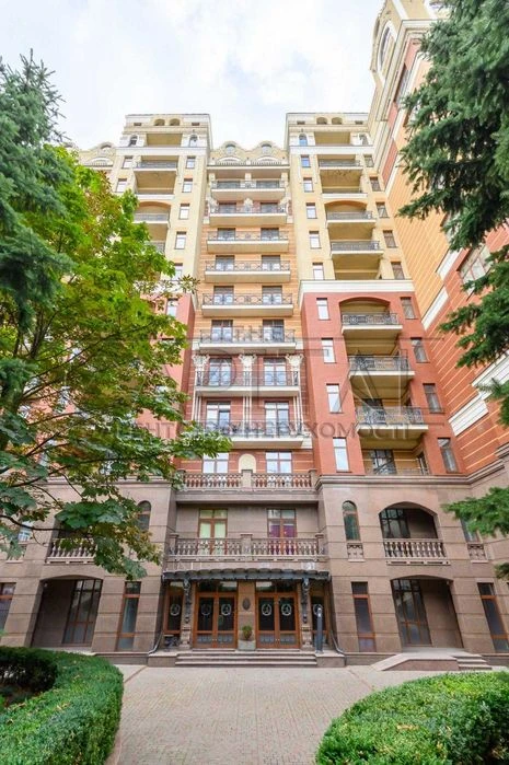 Apartment for sale, Ambassador House residential complex, Ivana Franko st., Tsen