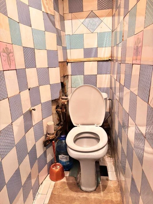 Selling a 2-room apartment in Saltovka.